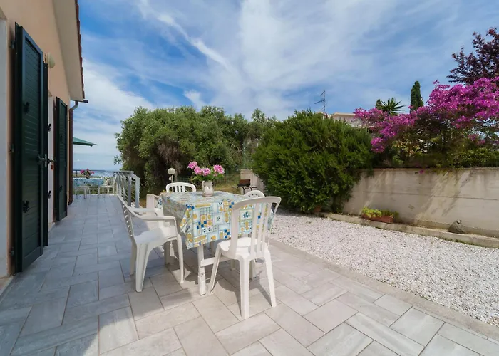 Casa Francesca A Rio - Goelba * Casa Leonardi