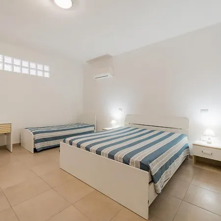 Casa Francesca A Rio - Goelba Casa Leonardi